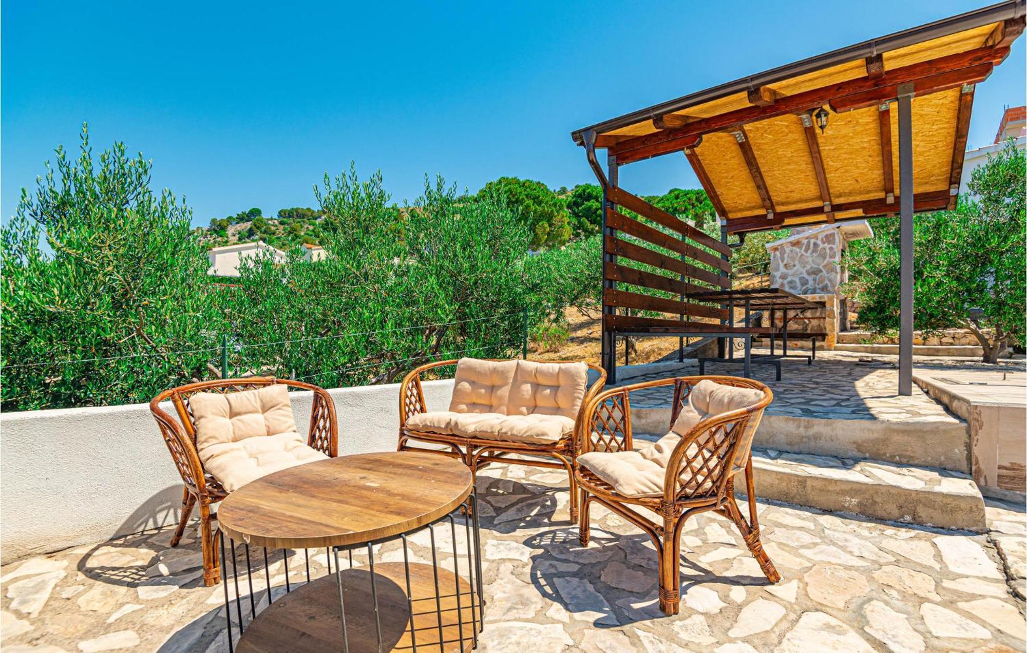 Nice Home In Zatoglav With House Sea View Podglavica Exterior foto